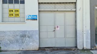 Store 75 sqm for sale