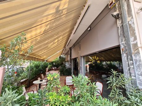 Store 200 sqm for sale
