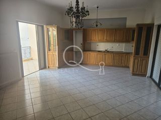 Διαμέρισμα 240 τ.μ. για πώληση, Μεσσηνία, Καλαμάτα-thumb-2