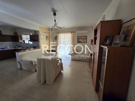 Apartment 82sqm for sale-Petroupoli » Center