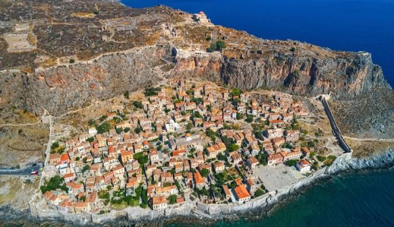 Οικόπεδο 587 τ.μ. προς πώληση, Βάθεια