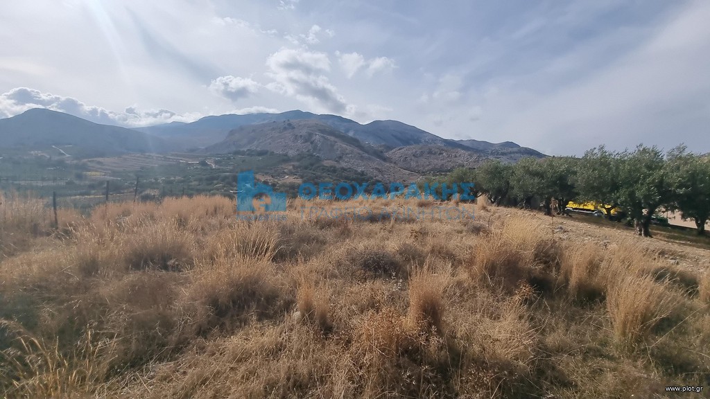 Οικόπεδο 1.500 τ.μ. πρός πώληση, Ν. Ηρακλείου, Γοργολαϊνη