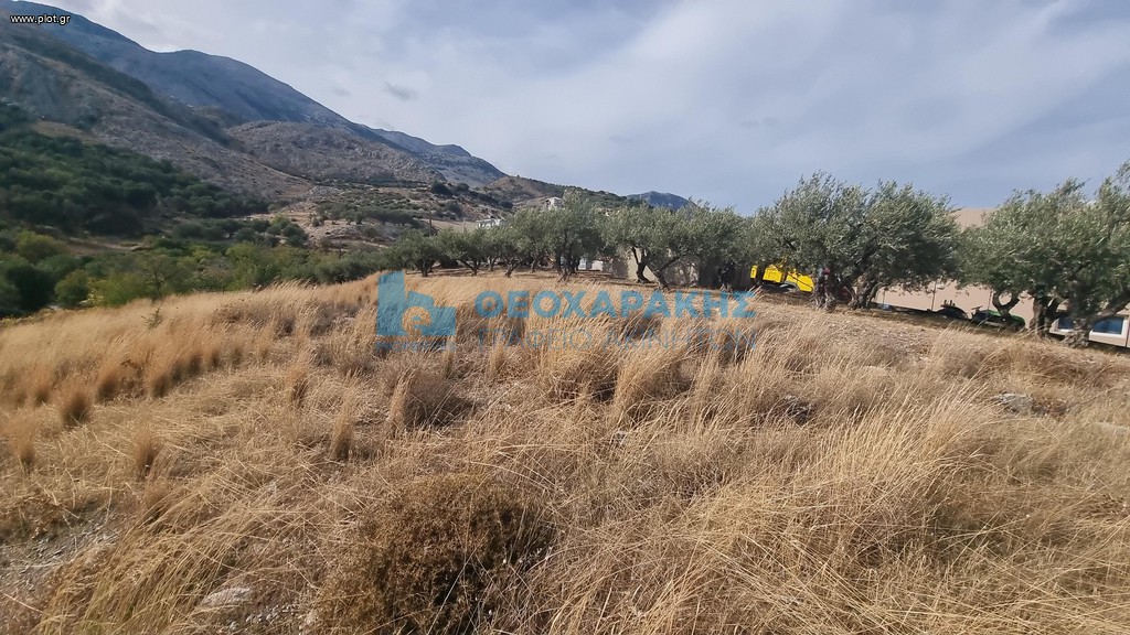 Οικόπεδο 1.500 τ.μ. πρός πώληση, Ν. Ηρακλείου, Γοργολαϊνη