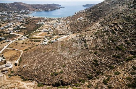 Οικόπεδο 33.441τ.μ. για πώληση-Ίος » Χώρα