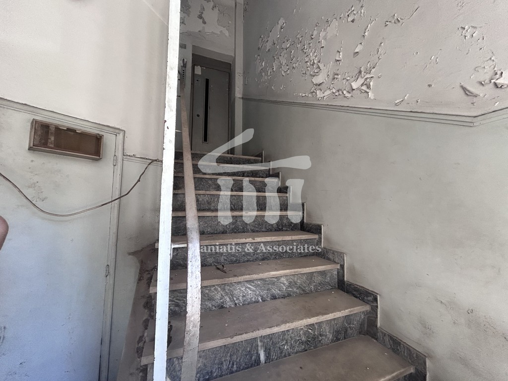 Επιχειρηματικό κτίριο 801 τ.μ. προς πώληση, Πλατεία Αττικής