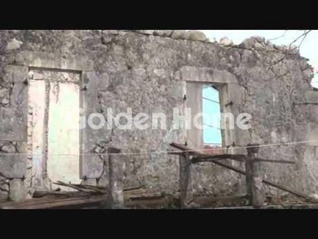 Αγροτεμάχια 2.700 τ.μ. προς πώληση