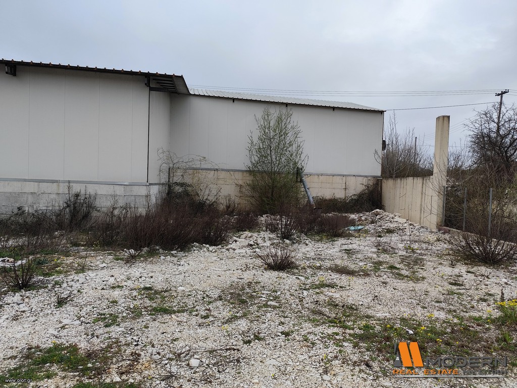 Αποθήκη 900 τ.μ. πρός ενοικίαση, Ν. Ιωαννίνων, Ανατολή