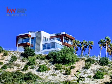 Βίλλα 850τ.μ. για πώληση-