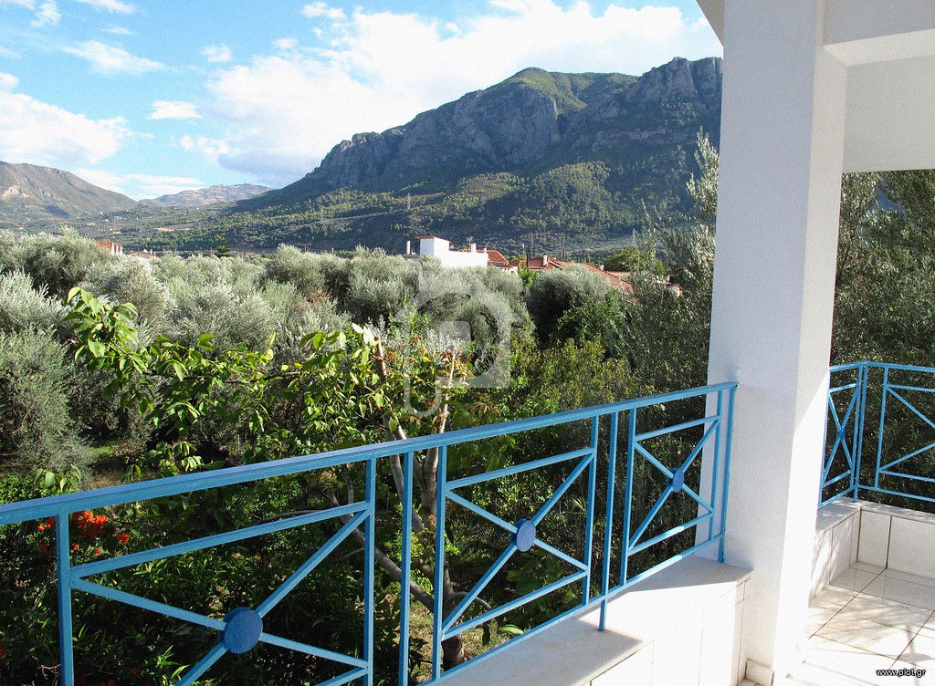 Μονοκατοικία 225 τ.μ. προς πώληση, Διακοφτό