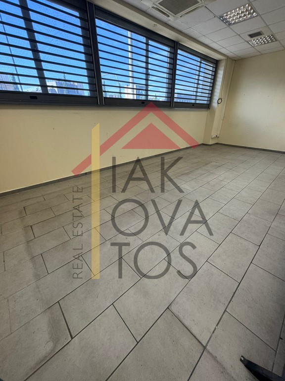 Επιχειρηματικό κτίριο 1.600 τ.μ. προς ενοικίαση, Κάτω Ηλιούπολη Αττικής
