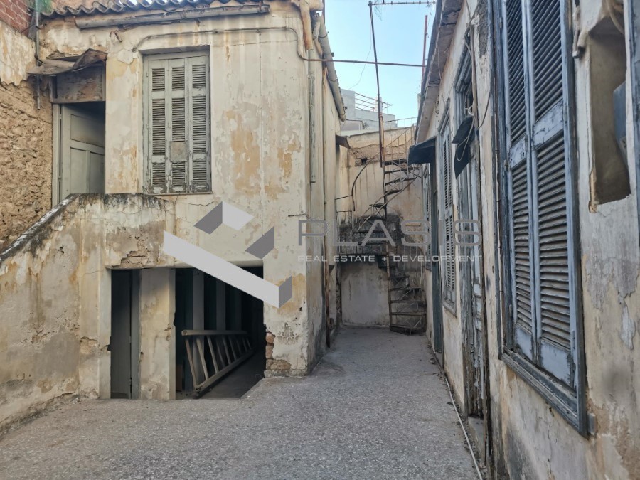 Επιχειρηματικό κτίριο 300 τ.μ. προς πώληση, Ακαδημία Πλάτωνος