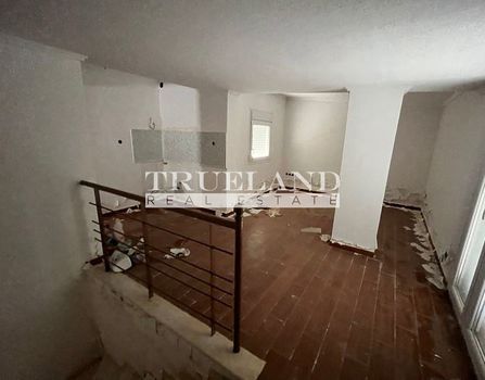 Κτίριο 561τ.μ. για πώληση-Πολίχνη