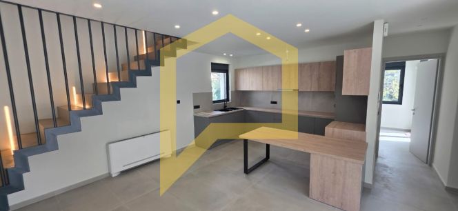 Maisonette 115 sqm for rent, Athens - South, Voula