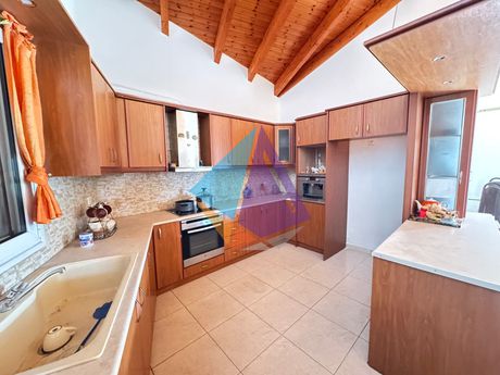 Μεζονέτα 150τ.μ. για πώληση-Δάφνη