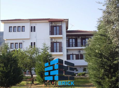 Hotel 412sqm for sale-Milies