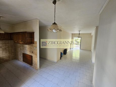 Διαμέρισμα 80τ.μ. για πώληση-Πεύκη