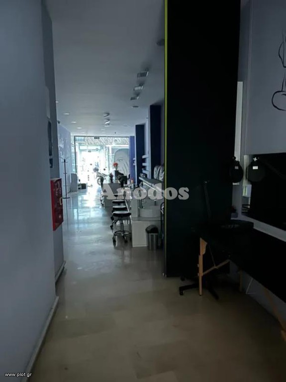 Κατάστημα 130 τ.μ. προς ενοικίαση, Αγία Βαρβάρα Δάφνης