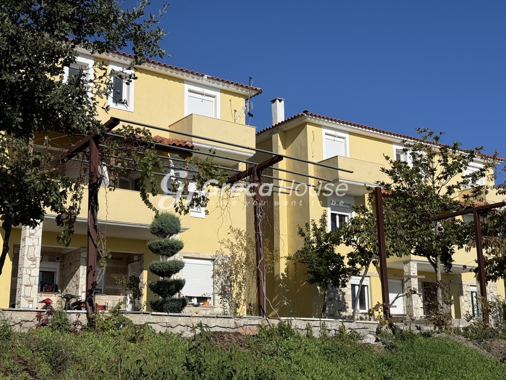 Κτίριο 750 τ.μ. πρός πώληση, Εύβοια, Λίμνη