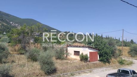 Land plot 700sqm for sale-Amfikleia » Center