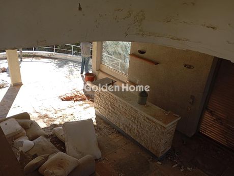 Detached home 333sqm for sale-Nea Peramos (Megalo Pefko) » Loutropyrgos