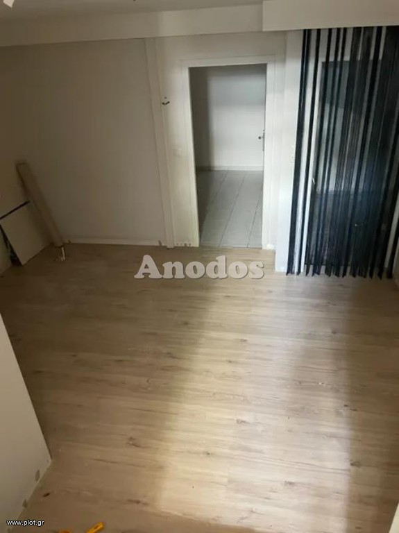 Κατάστημα 120 τ.μ. προς ενοικίαση, Πλατεία Ντάβαρη