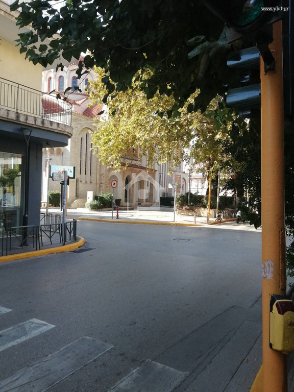 Κατάστημα 32 τ.μ. προς ενοικίαση, Ζωοδόχου Πηγής