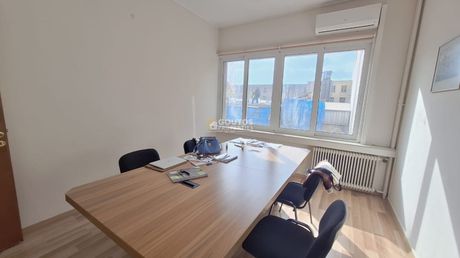 Office 33sqm for rent-Kentro