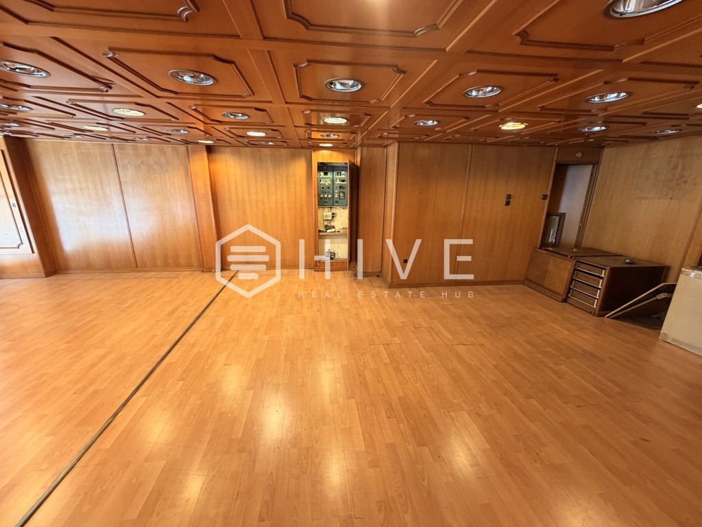 Κατάστημα 270 τ.μ. προς πώληση, Νεάπολη Εξαρχείων