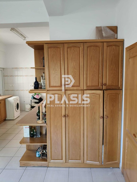 Μονοκατοικία 250 τ.μ. προς ενοικίαση, Γλυκά Νερά
