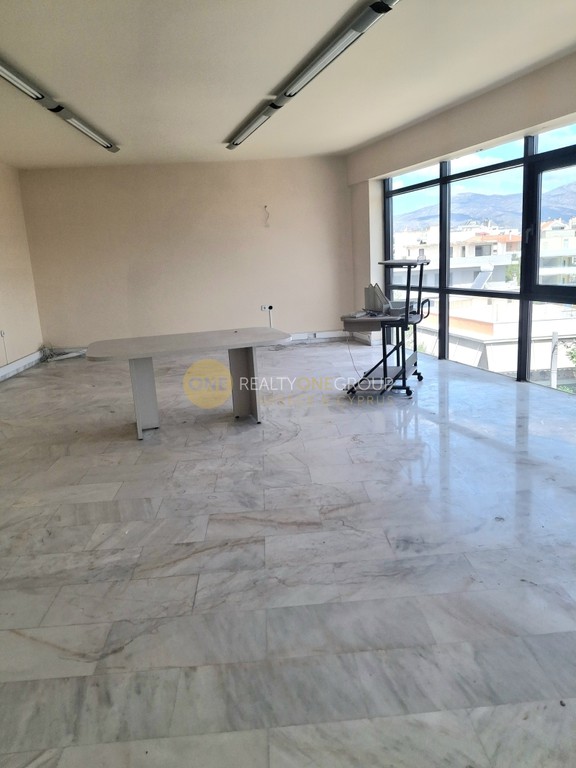 Επιχειρηματικό κτίριο 570 τ.μ. πρός πώληση, Αθήνα - Βόρεια Προάστια, Ηράκλειο