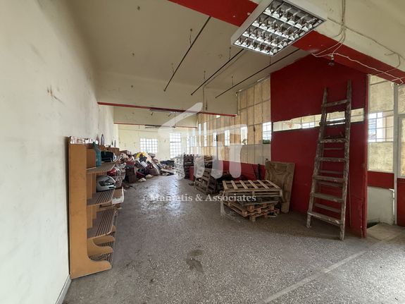 Business bulding 2.850 sqm for sale, Piraeus, Kaminia