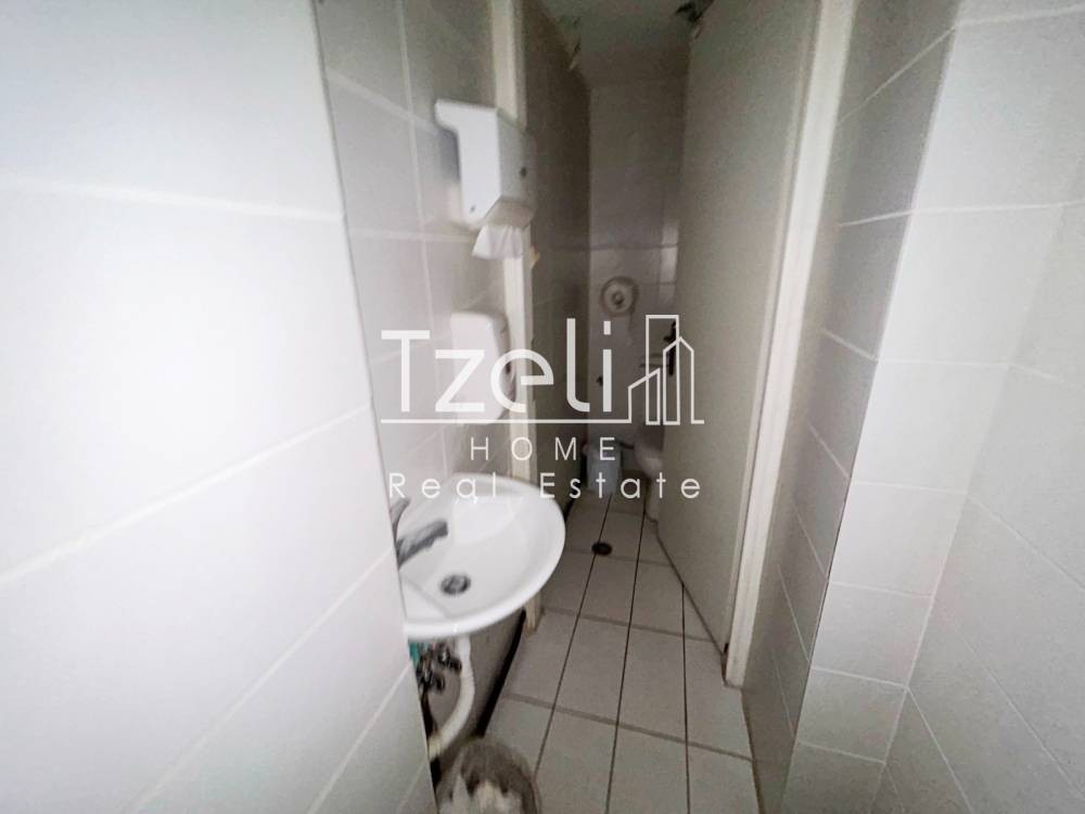 Office 85 sqm for rent, Piraeus, Terpsithea