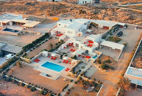 Hotel 500sqm for sale-Mykonos » Platis Gialos