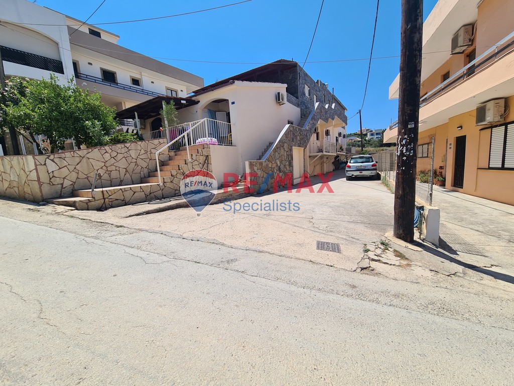 Κτίριο 371 τ.μ. προς πώληση, Καλύβες Αρμενών