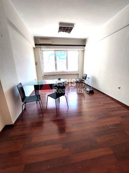 Office 43 sqm for rent