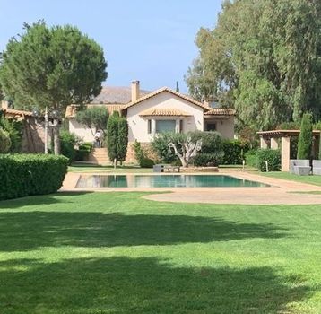 Μονοκατοικία 300τ.μ. για πώληση-Ανάβυσσος » Μαύρο λιθάρι