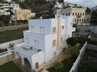Βίλλα 330 τ.μ. για πώληση