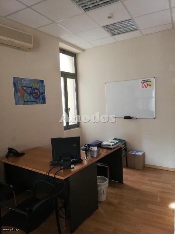 Επιχειρηματικό κτίριο 740 τ.μ. προς πώληση, Ομόνοια Αθήνας