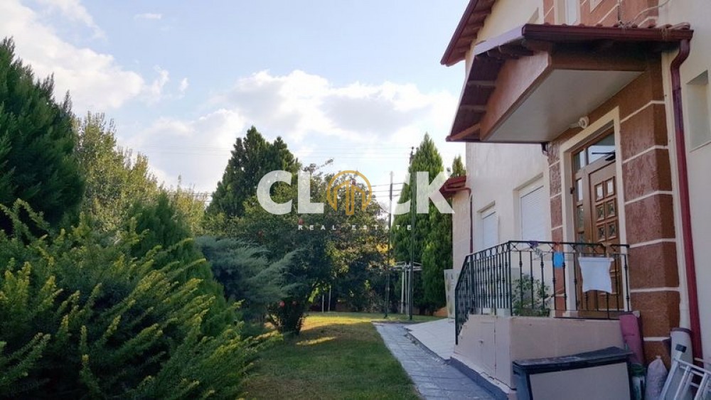 Επιχειρηματικό κτίριο 1.073 τ.μ. προς ενοικίαση, Ελαιώνες