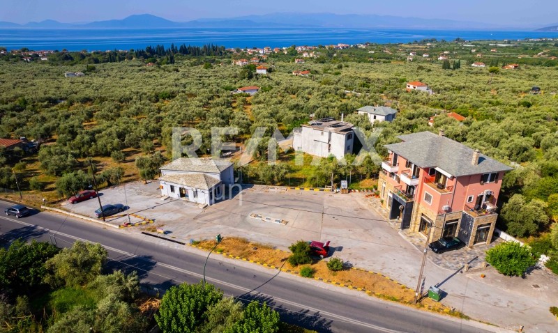 Κατάστημα 67 τ.μ. προς ενοικίαση, Άνω Λεχώνια