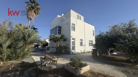 Μονοκατοικία 267τ.μ. για πώληση-Λειβάδια