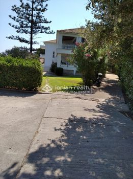 Βίλλα 609 τ.μ. πρός πώληση