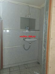 Κατάστημα 32 τ.μ. για ενοικίαση, Πειραιάς, Καμίνια-thumb-4