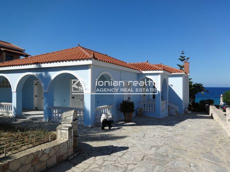 Villa 200 sqm for sale