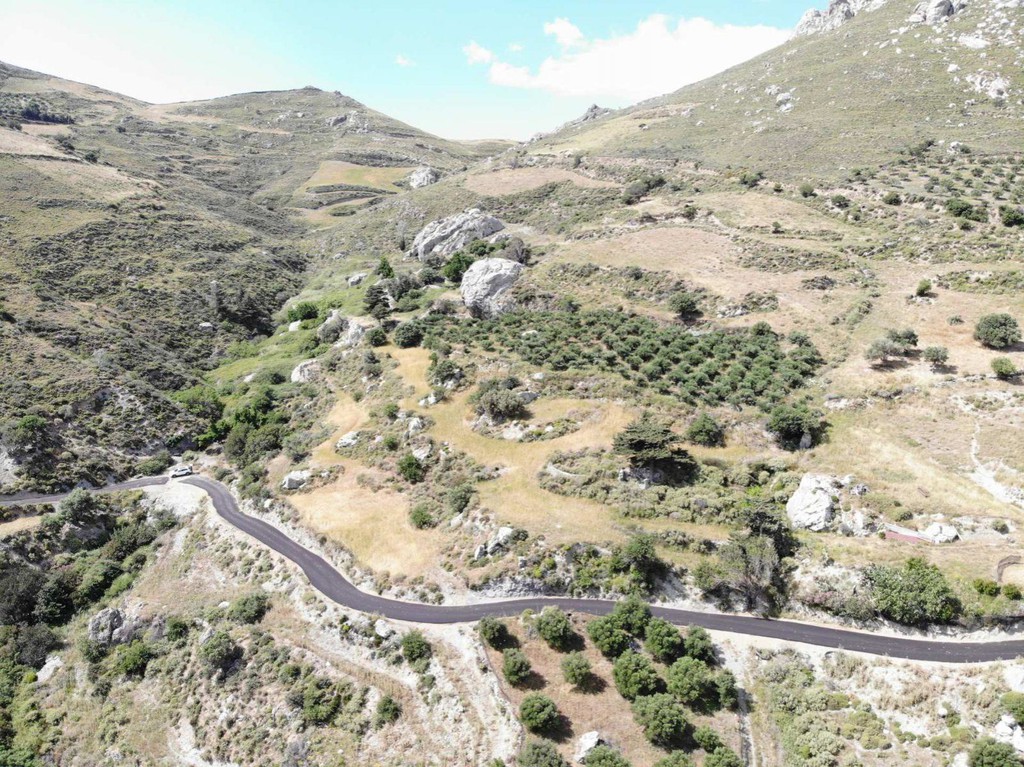 Αγροτεμάχια 5.364 τ.μ. πρός πώληση, Ν. Ρεθύμνου, Φοινίκας