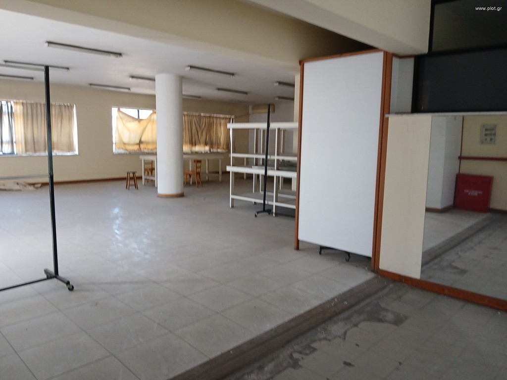Επιχειρηματικό κτίριο 1.760 τ.μ. πρός πώληση, Αθήνα - Βόρεια Προάστια, Νέα Ιωνία