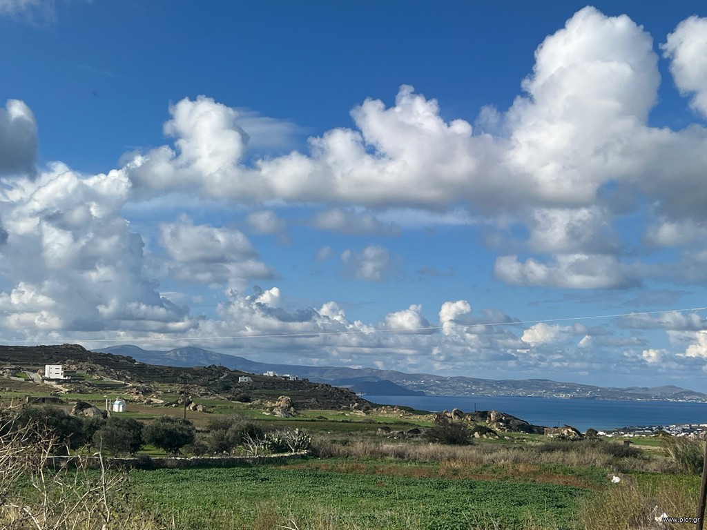 Αγροτεμάχια 6.700 τ.μ. πρός πώληση, Κυκλάδες, Νάξος