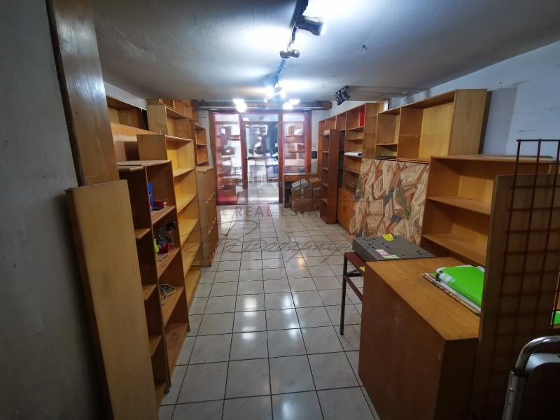 Store 37 sqm for rent, Volos Center