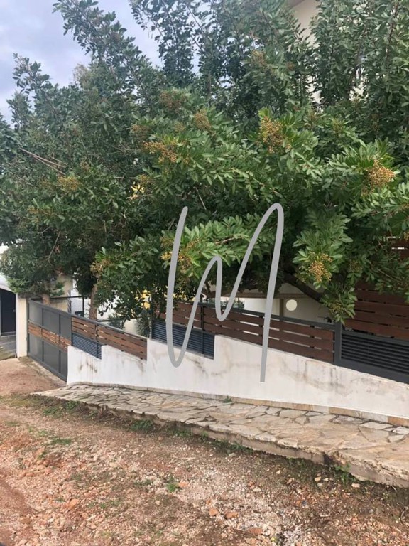 Μεζονέτα 140 τ.μ. πρός ενοικίαση, Αττική - Υπόλοιπο, Μαρκόπουλο