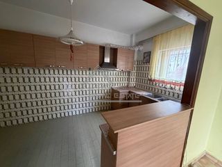 Διαμέρισμα 55 τ.μ. για πώληση, Πειραιάς, Αγία Σοφία-thumb-1